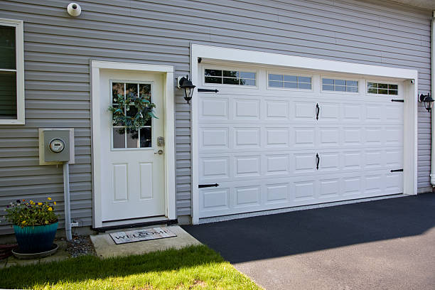24/7 Emergency Garage Door Panel Replacement experts in Norwood, NC